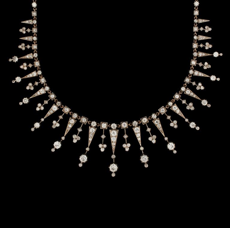 An old cut diamond necklace, tot. app. 10 cts.