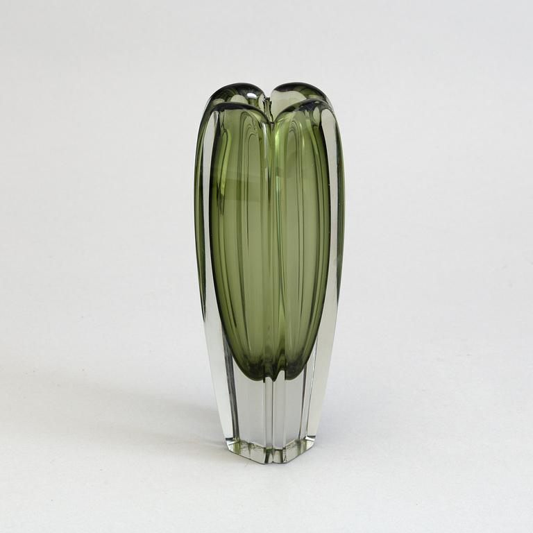 A Kaj Franck glass vase, signed and dated -59, Nuutajärvi, Notsjö.