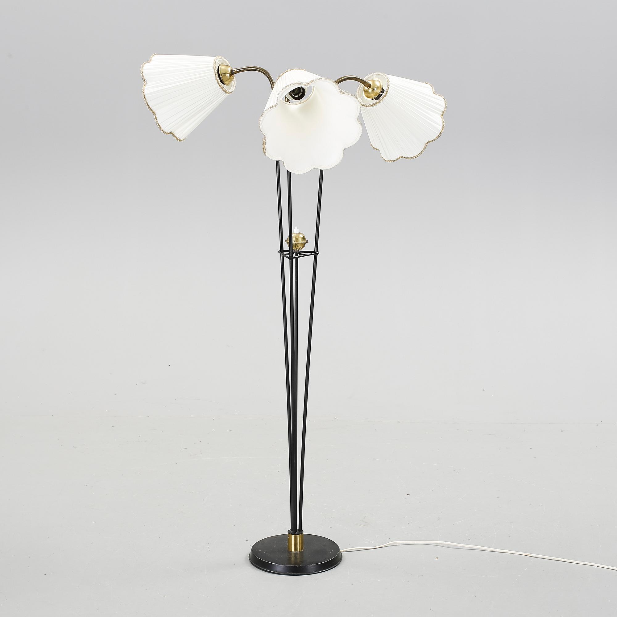 GOLVLAMPA, 1900-talets mitt.