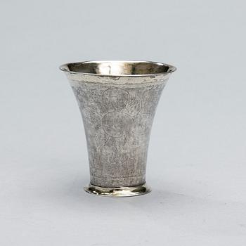 BÄGARE, silver, ATQ Anders Törnqvist d.ä, Åbo ca 1790. Vikt 48,5 g.
