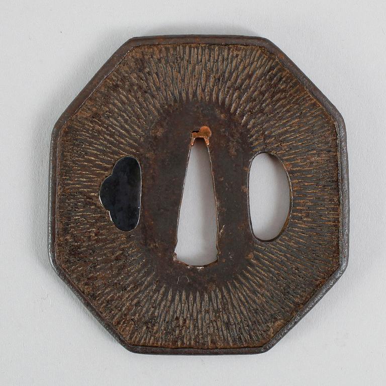 TSUBA, 2 st, järn, Japan, 1600-/1700-tal respektive 1700-tal.