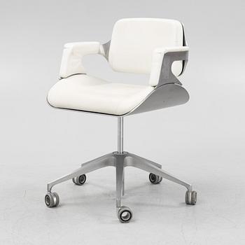 Hadi Teherani, skrivbordsstol, "Silver 162S", Interstuhl, Tyskland.