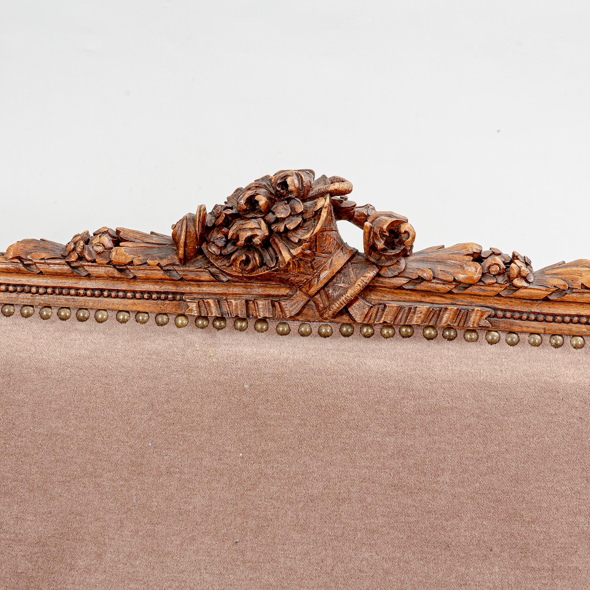 Soffa, Louis XVI-stil,  1900-talets första hälft.