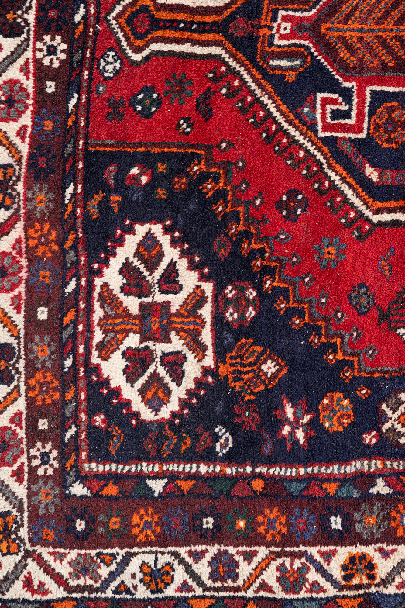 Carpet, Kashgai, approx. 250 x 180 cm.