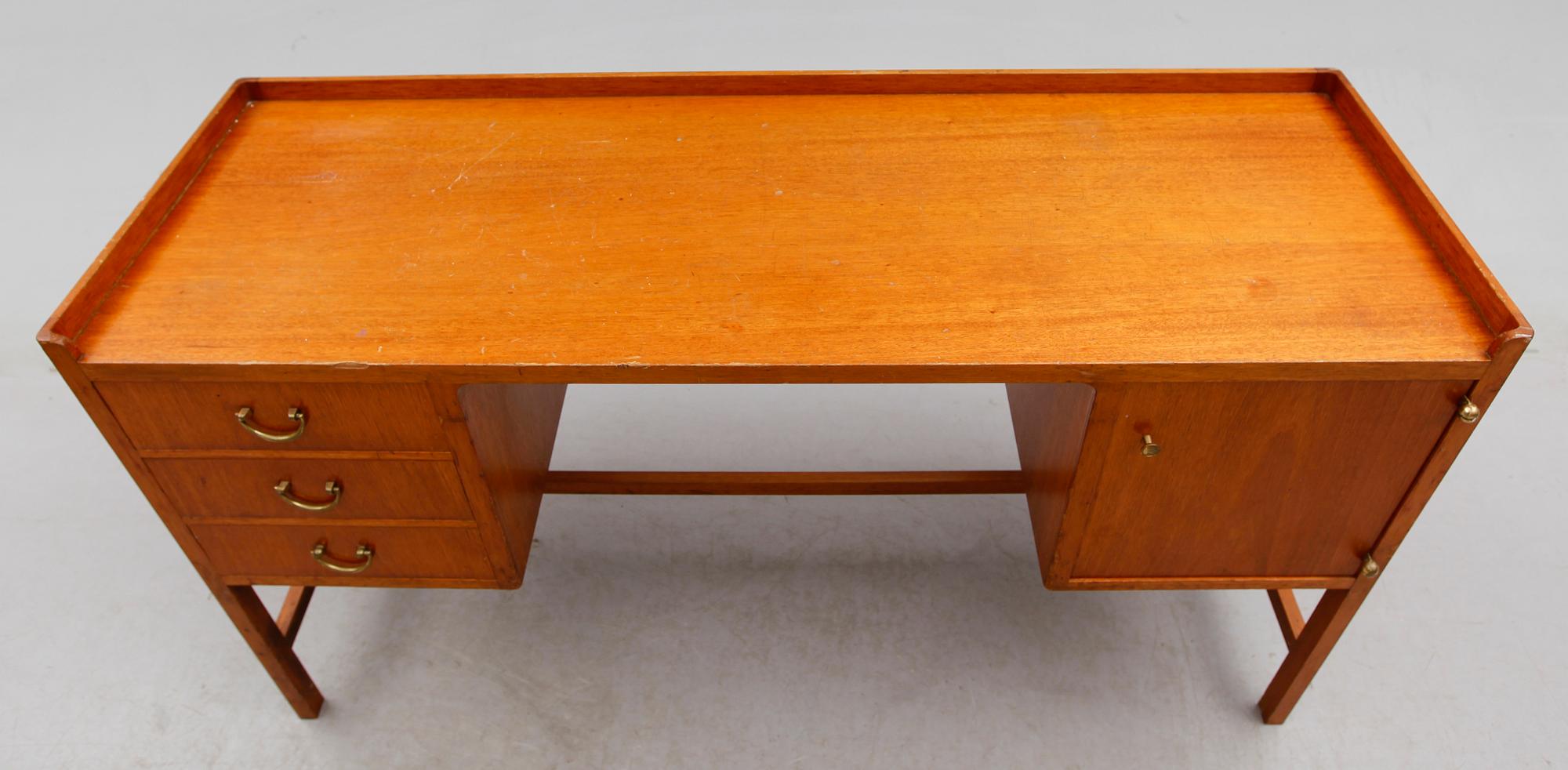 SKRIVBORD, Josef Frank, Svenskt Tenn, 1900-talets mitt.