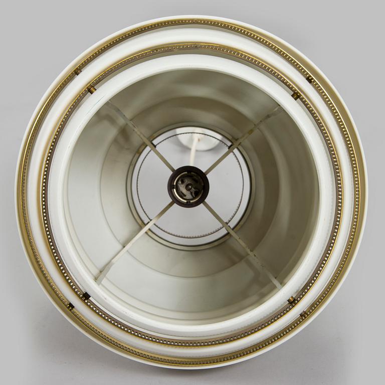 Alvar Aalto, a pendant lamp A332, 'Beehive' for Valaistustyö.