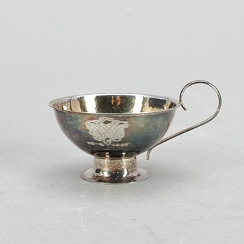 PUNSCHMUGGAR, 12st, silver, F. Olsson, Bolidensilver, 1945. Vikt ca 422g.