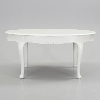 MATGRUPP, 9 delar + 3 iläggsskivor, rokokostil, 1900-talets första hälft.