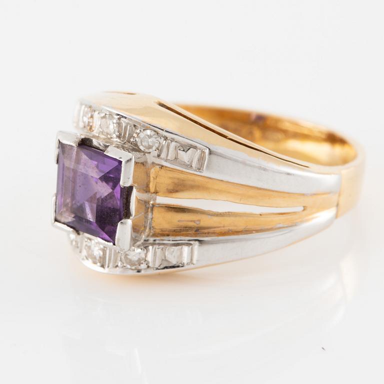 Ring, 18K gold with amethyst and eight-cut diamonds.