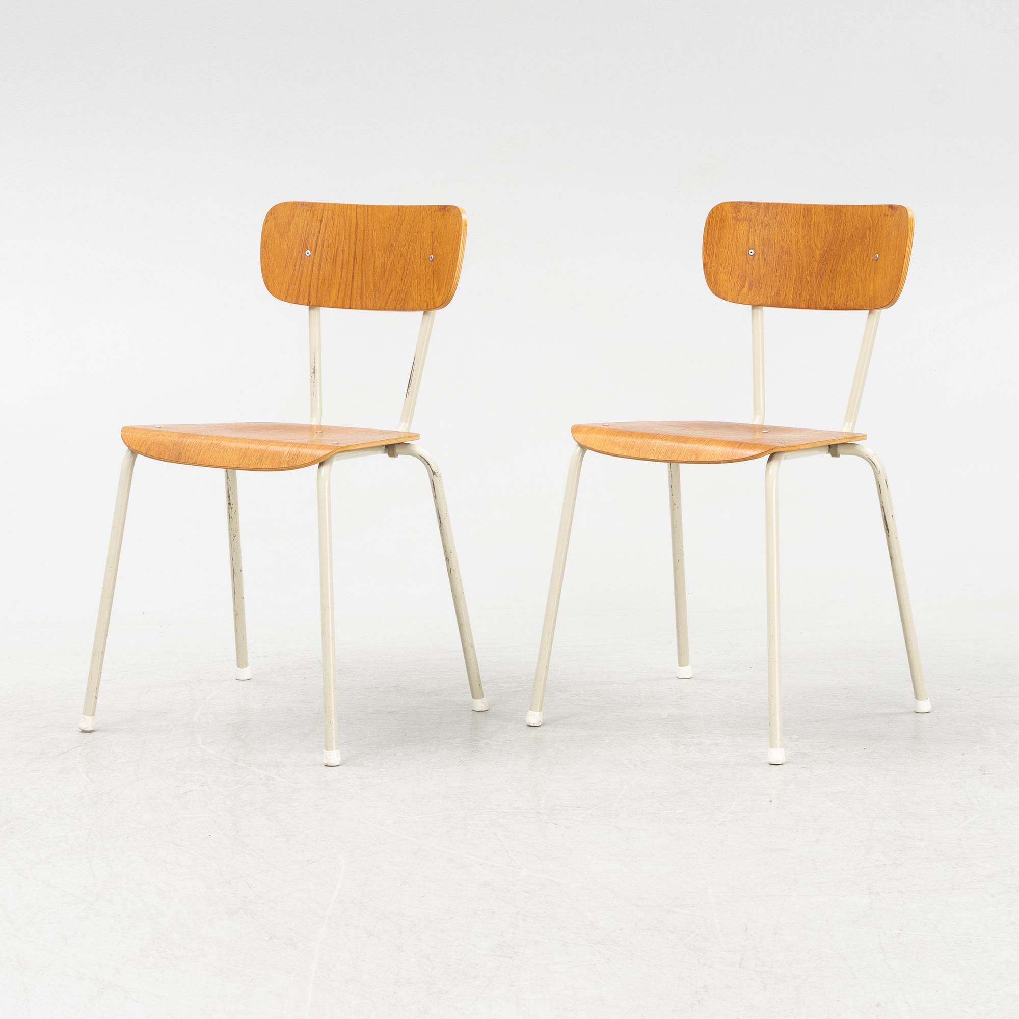 A set of eight chairs, mid 20th Century.