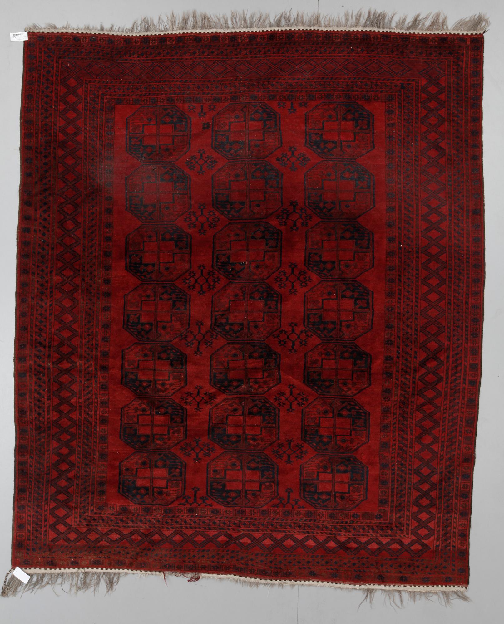 MATTA, semiantik Afghan, ca 290 x 240.