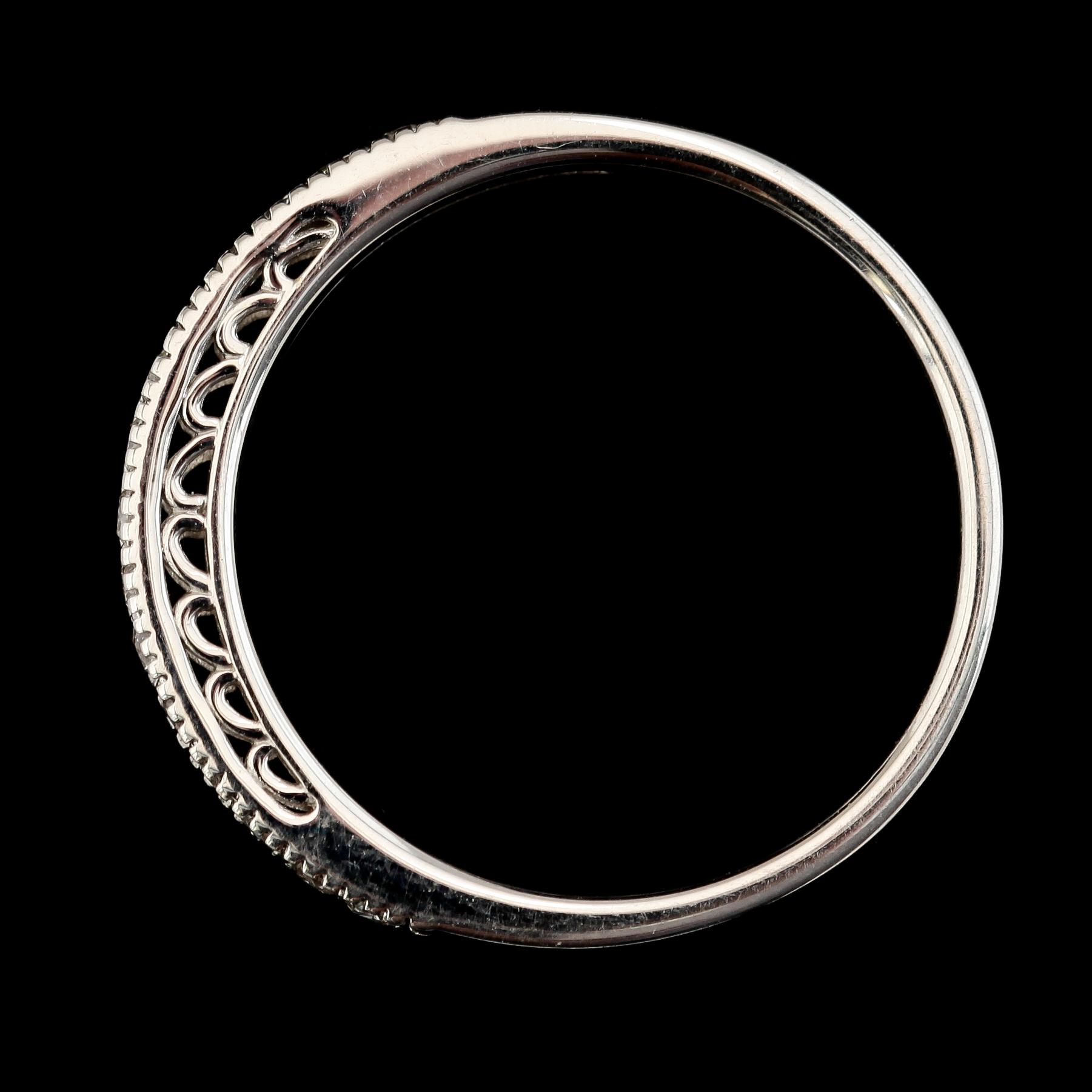 RING, 10K vitguld, diamanter tot ca 0.15 ct.