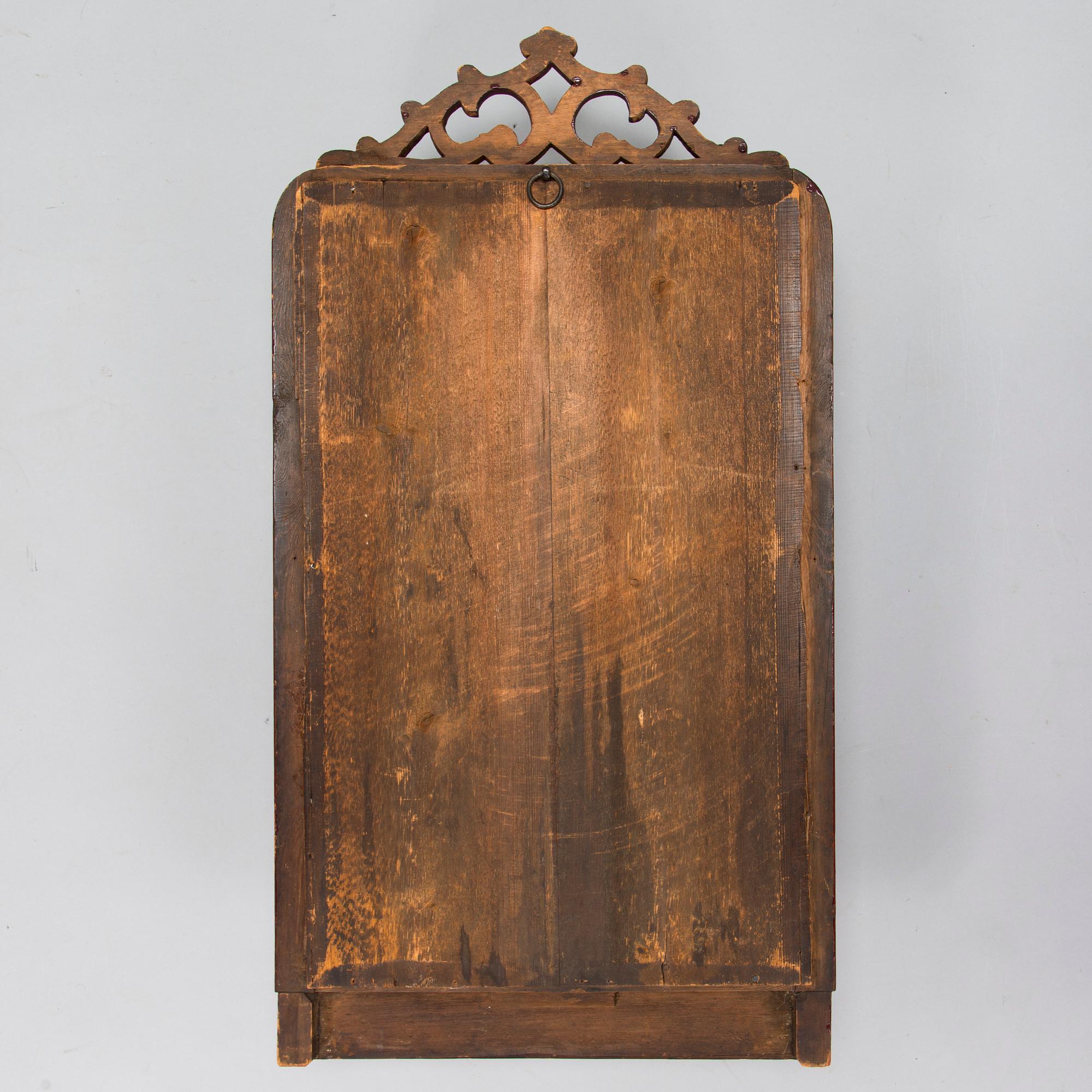 A Finnish mirror from the second half of the 19th century.