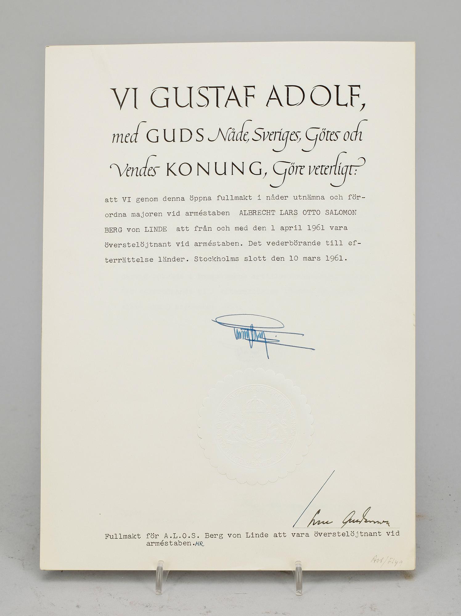 KUNGLIGA DOKUMENT, 4 st, Konung Gustaf VI Adolf av Sverige egenhändiga namnteckning, Stockholms slott 1950-60-tal.