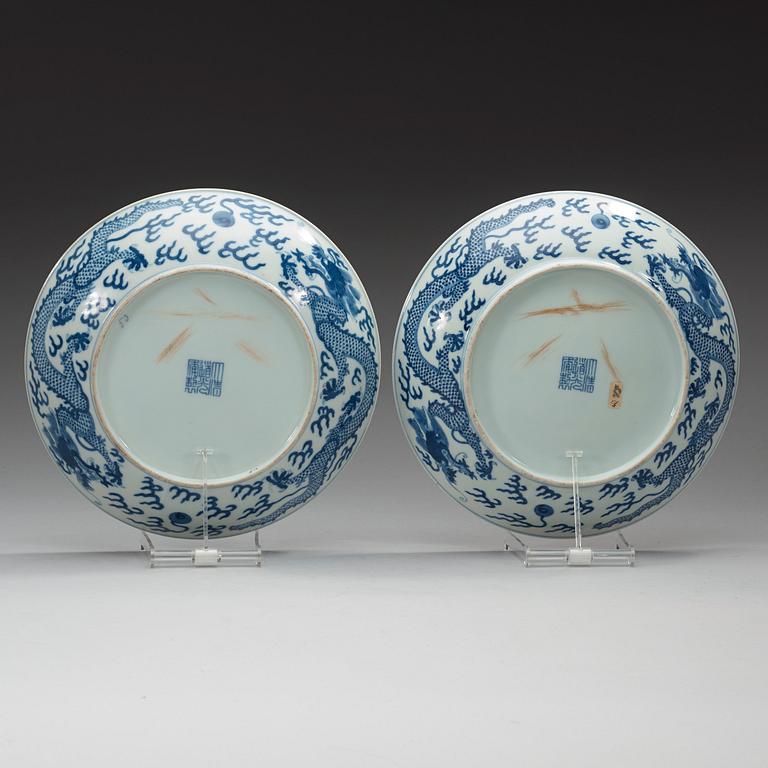 A pair of blue and white 'Dragon dishes', Qing dynasty, Daoguang seal mark and period (1821-50).