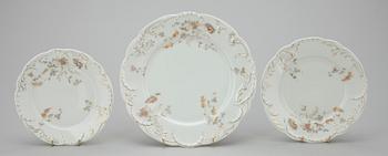 SERVIS, ca 132 delar, porslin, Rosenthal "Louis XIV", 1900-talets början.