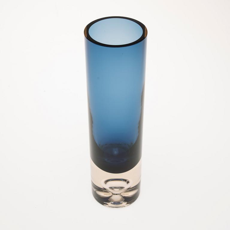 VAS, glas, modell 3586, signerad Tapio Wirkkala.