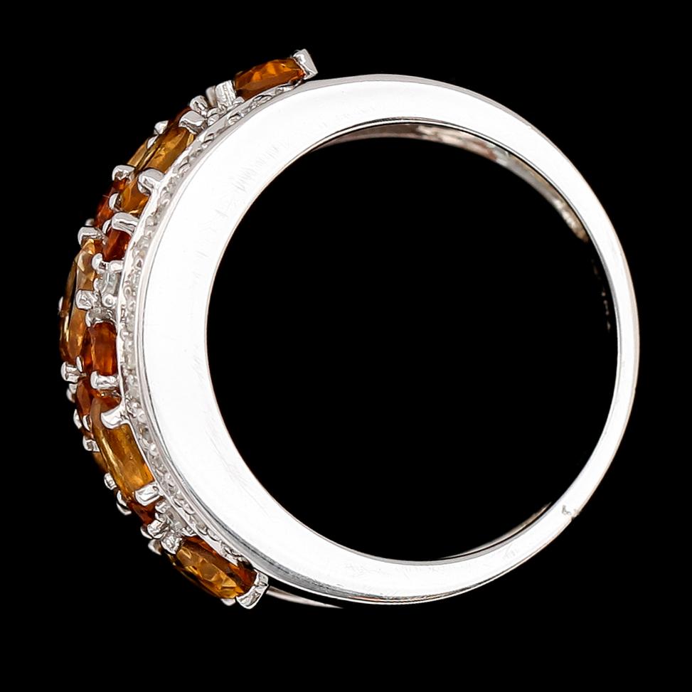 RING, 10K vitguld, diamanter 0.18 ct samt citriner.