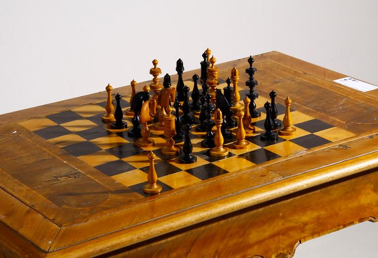SPELBORD, rokoko, 1700-tal.