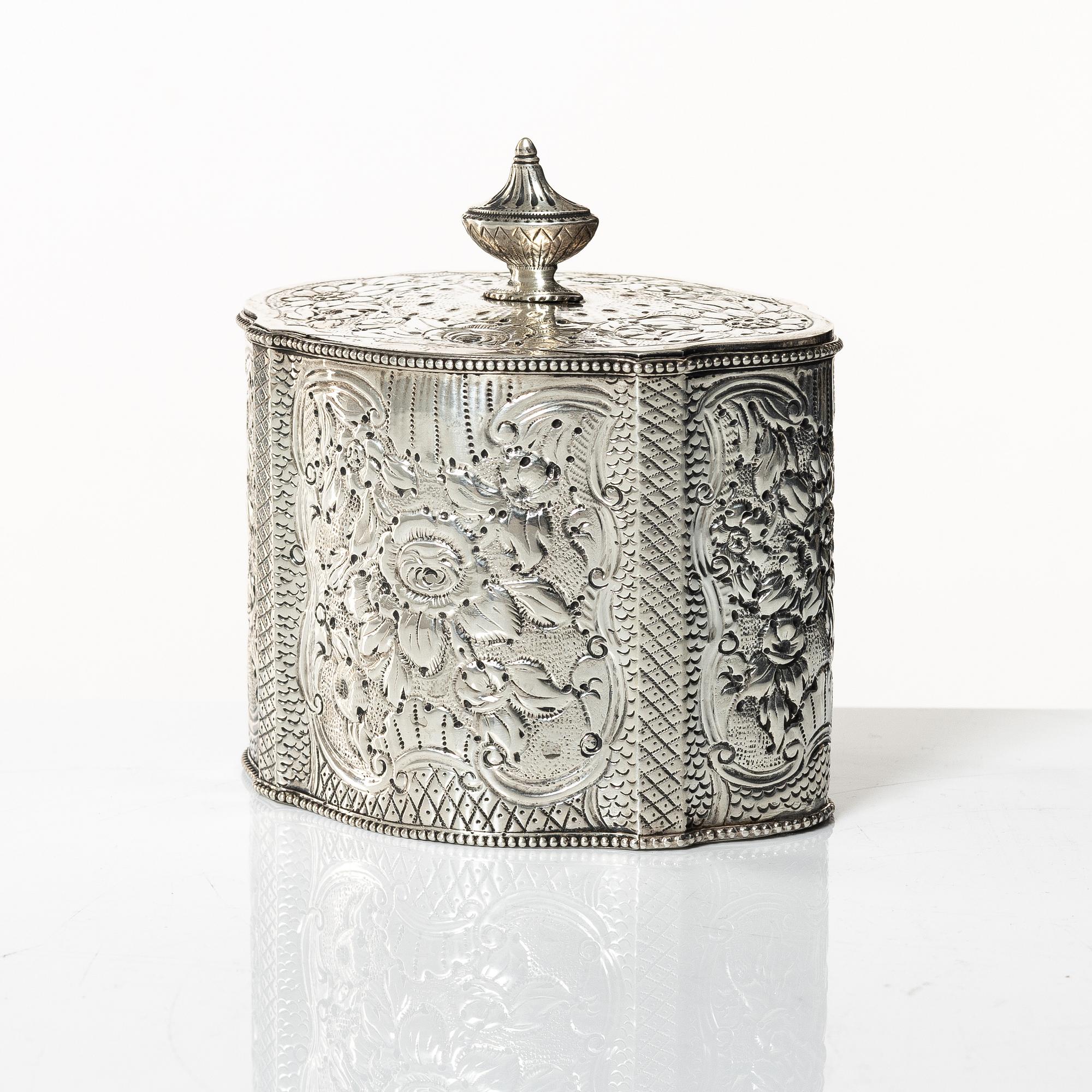 An English silver tea caddy, marks of Aaron Lestourgeon,  London, England 1779.