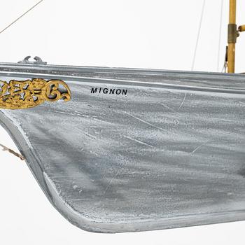 Båtmodell, öppen jakt, föreställande Alfred Nobels "Mignon".