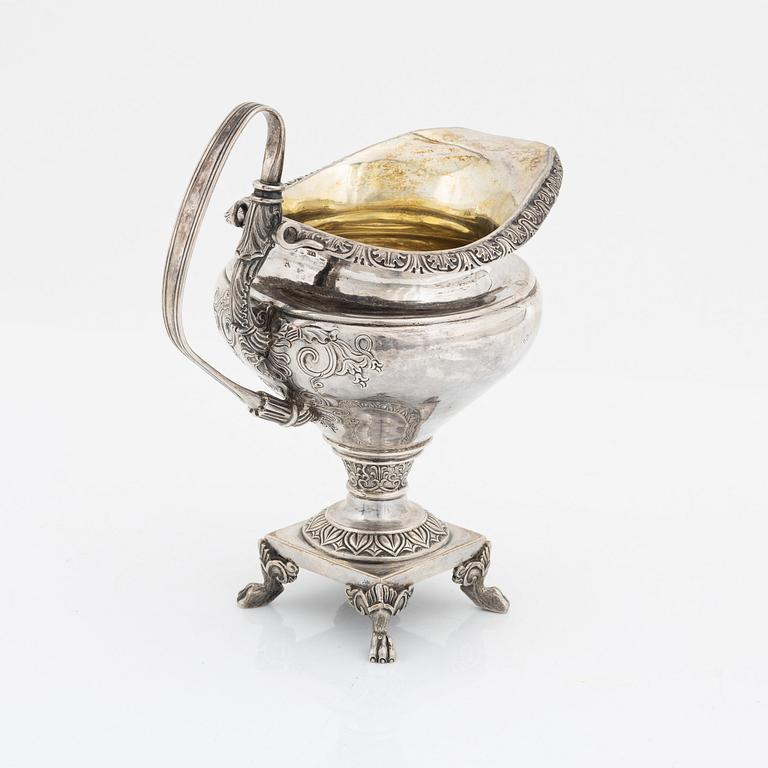 Gräddkanna, silver, Empire, Köpenhamn, Danmark, 1830-tal.