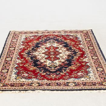 Oriental rug, approximately 190x125 cm.