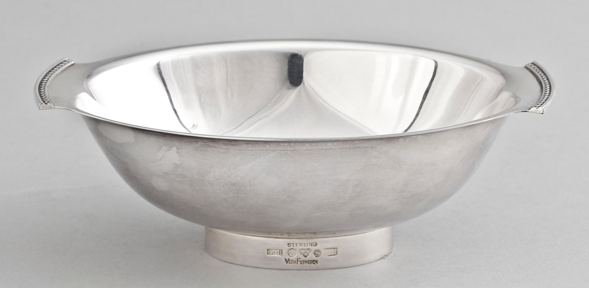 SKÅL, silver, Vera Ferngren GAB 1966. Vikt ca 330 gram.