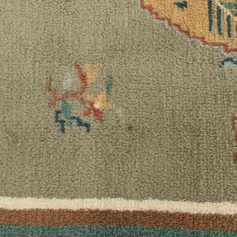 A Finnish long pile rug, 1940's. Circa 305 x 200 cm.