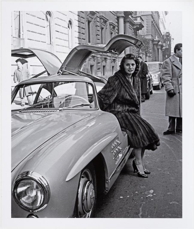 Per-Olow Anderson, "Sophia Loren in Per-Olows MB 300 SL in Rome, 1954".