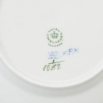 14 pieces of 'Musselmalet' tableware, Royal Copenhagen.