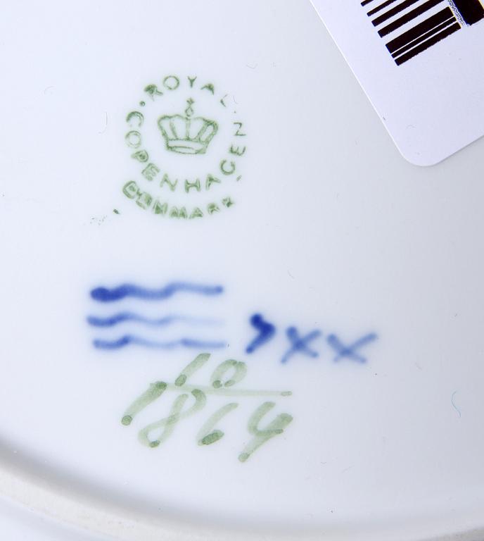 SERVISDELAR, porslin, 28 delar. Royal Copenhagen. "Blå Blomst".