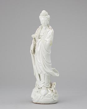 A blanc de chine figure of Guanyin, late Qing dynasty.
