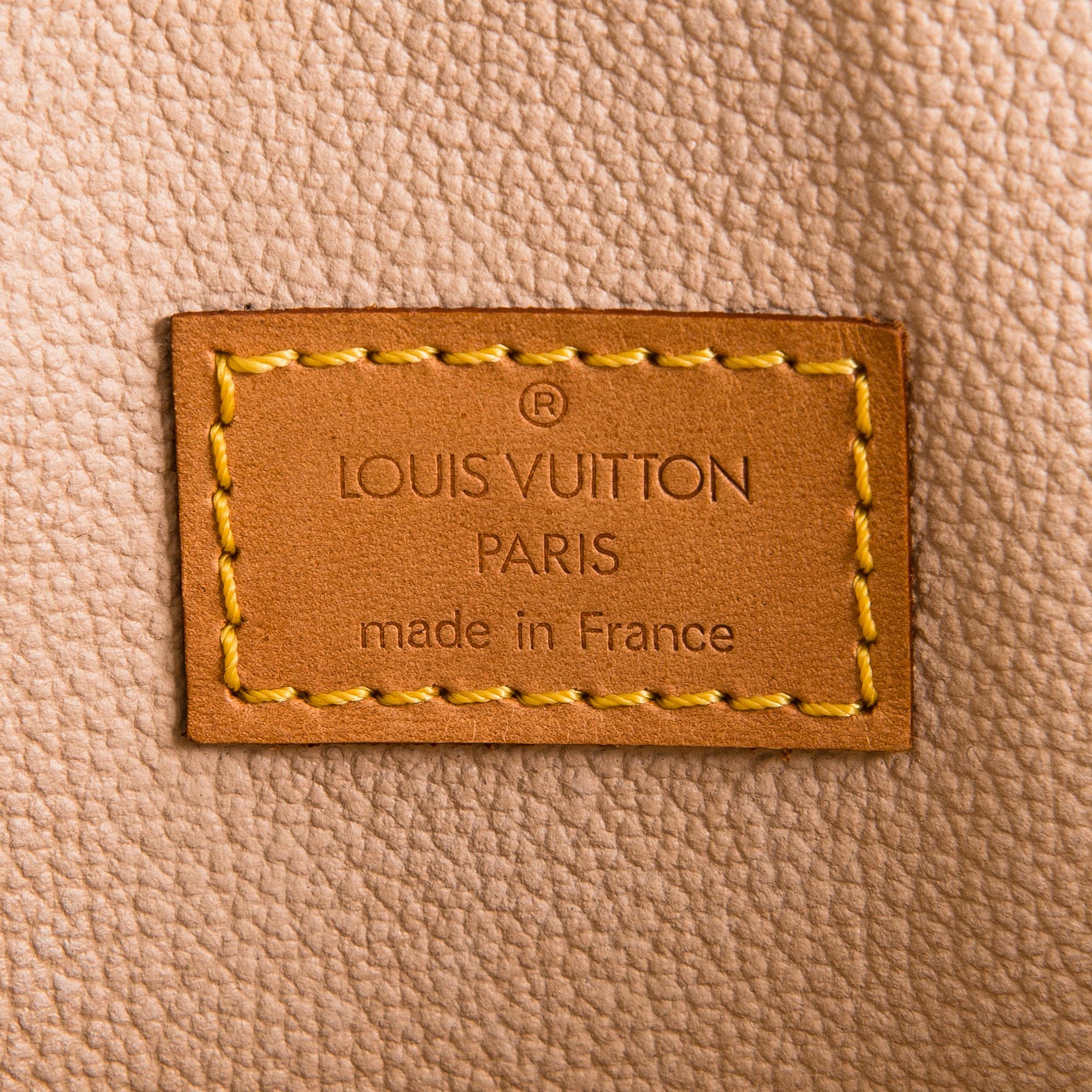 Louis Vuitton, Monogram Canvas 'Sac Plat Tote' Bag.