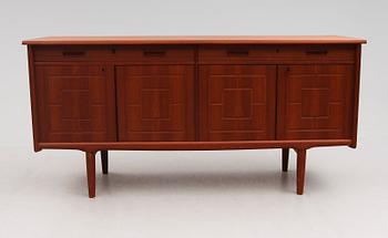 SIDEBOARD, Bröderna Sörheim, Nestum, Norge, 1900-talets andra hälft.