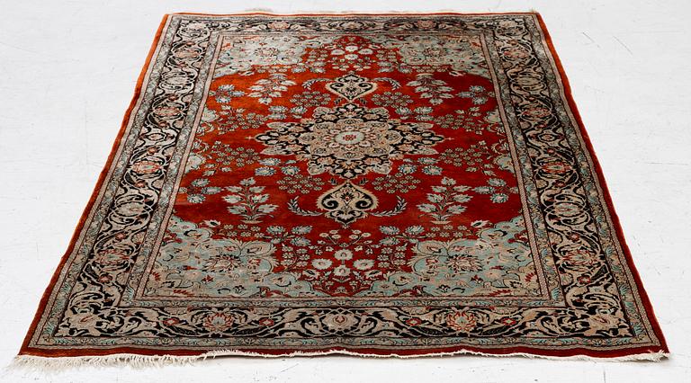 Carpet, Tabriz, silk, approx. 152 x 92 cm.