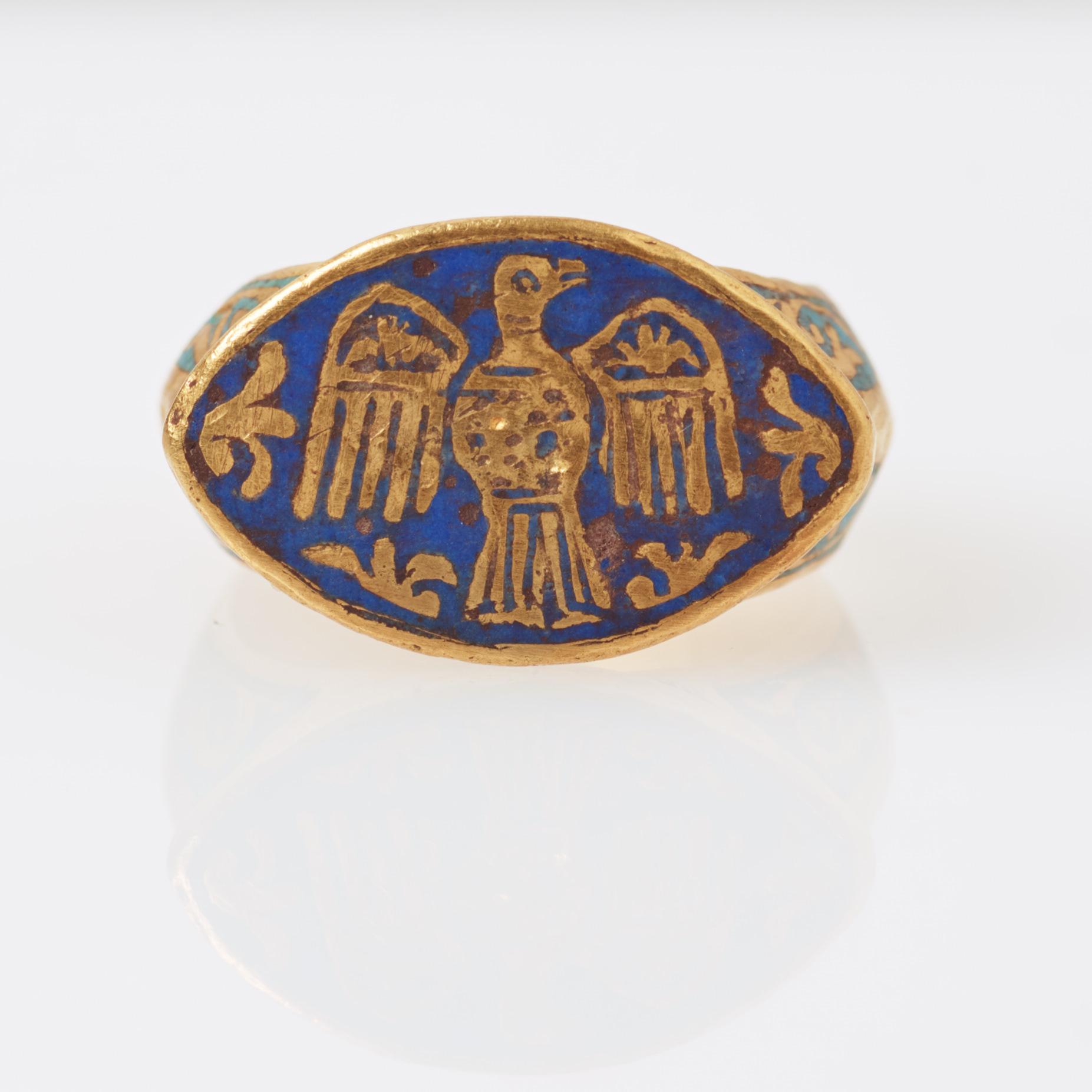 Signetring, guld och emalj, Bysantisk stil, sentida.