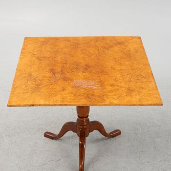 A alder root-veneered folding table, possibly Peter Witting (master in Borgå 1748-1771).