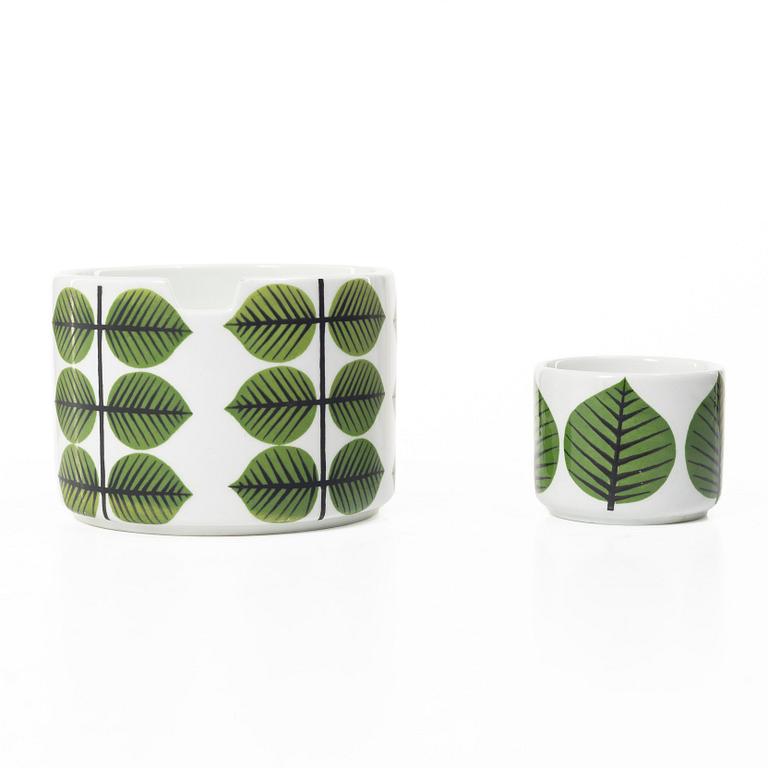 Stig Lindberg, 56 'Berså' service pieces in bone china and earthenware, Gustavsberg.