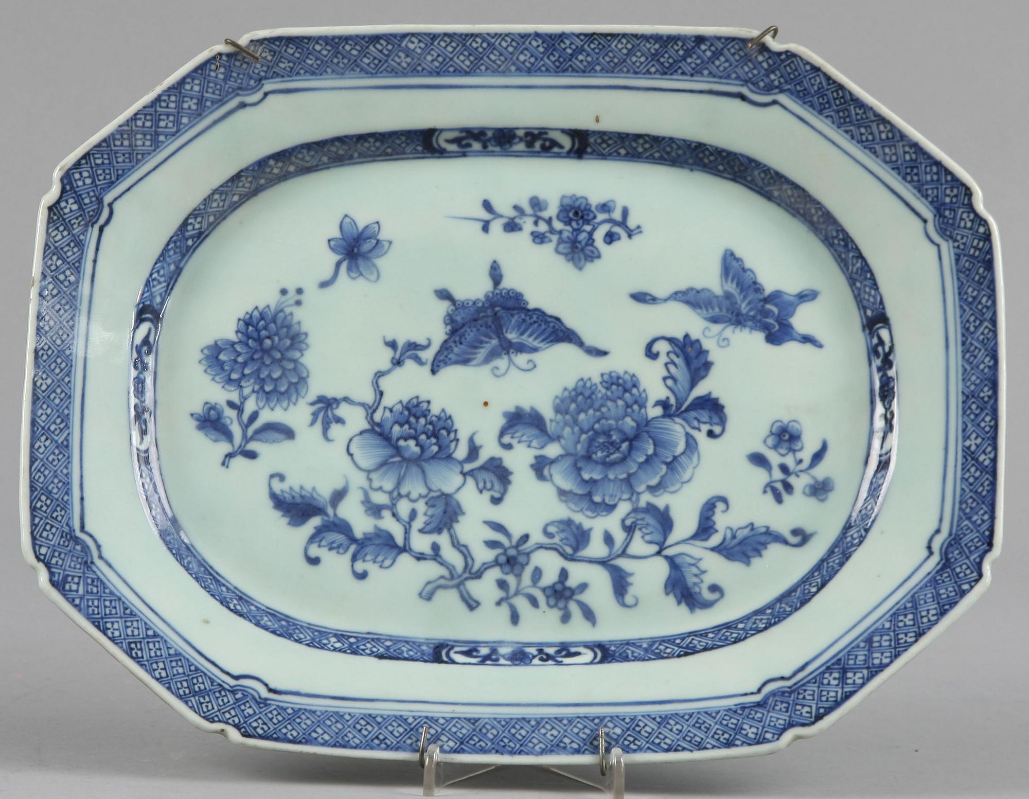 STEKFAT, porslin, Kina, 1700-tal.