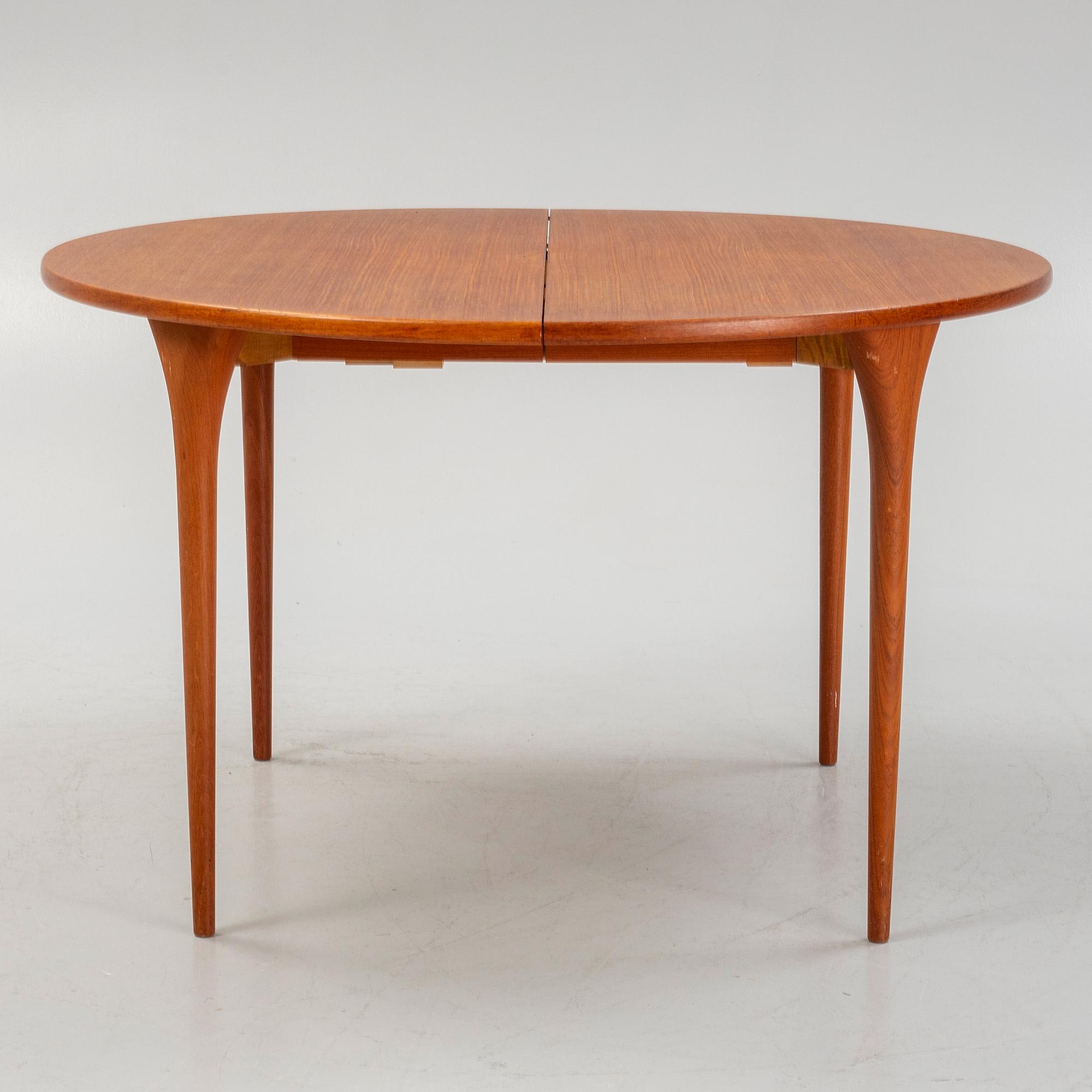 Svante Skogh, Seffle Möbelfabrik, et al. A five-piece dining suite, 1950's/60's.