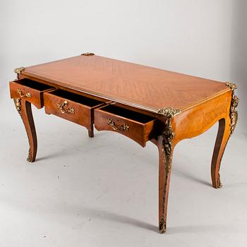 SKRIVBORD, rokokostil, 1900-talets mitt.