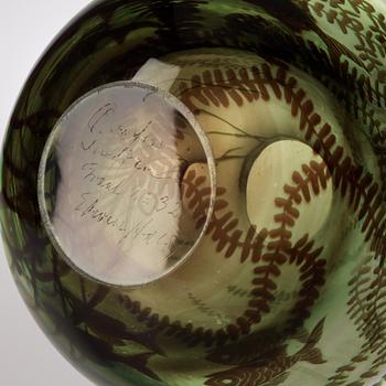 An Edward Hald 'fiskgraal' glass vase, Orrefors 1938.