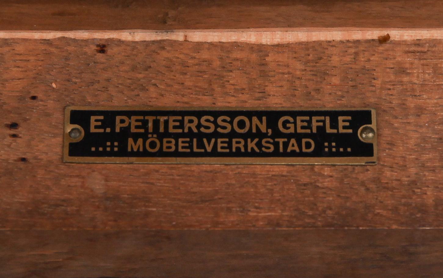 STOLAR, 4 st, 1900-talets första hälft.