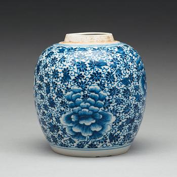 BOJAN, porslin. Qingdynastin, 1700-tal.
