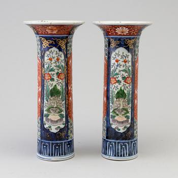 VASER, ett par, porslin, Kina, 1800-tal.