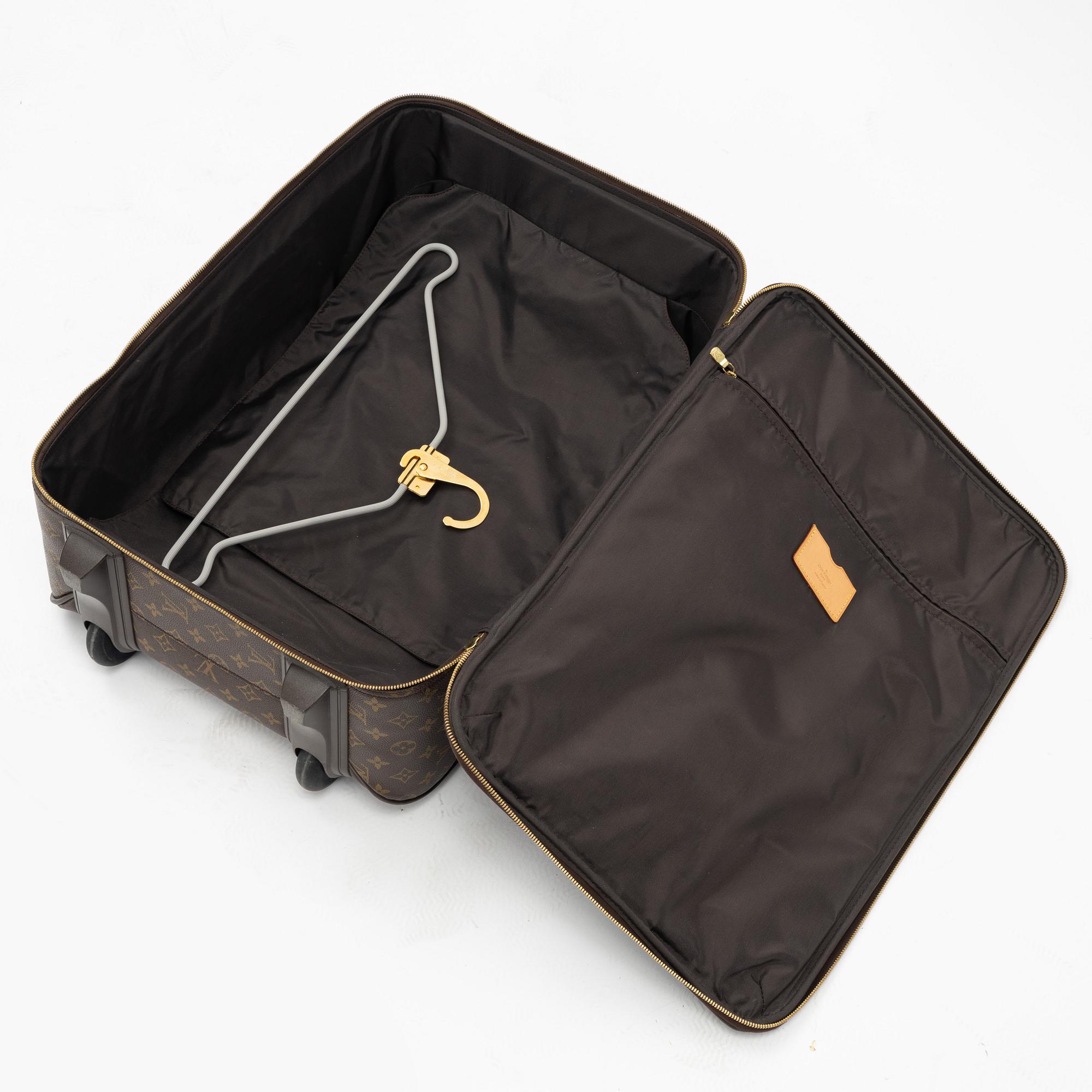 Louis Vuitton, resväska, "Pégase 55", 2006.