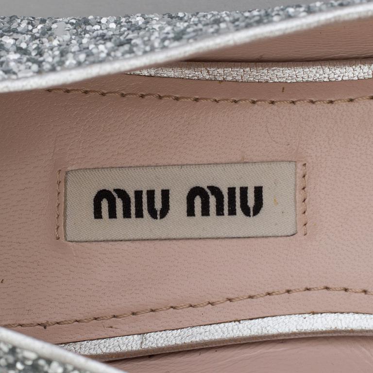 MIU MIU, ballerinaskor , storlek 38 1/2.