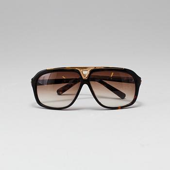 SOLGLASÖGON, "Evidence", Louis Vuitton.
