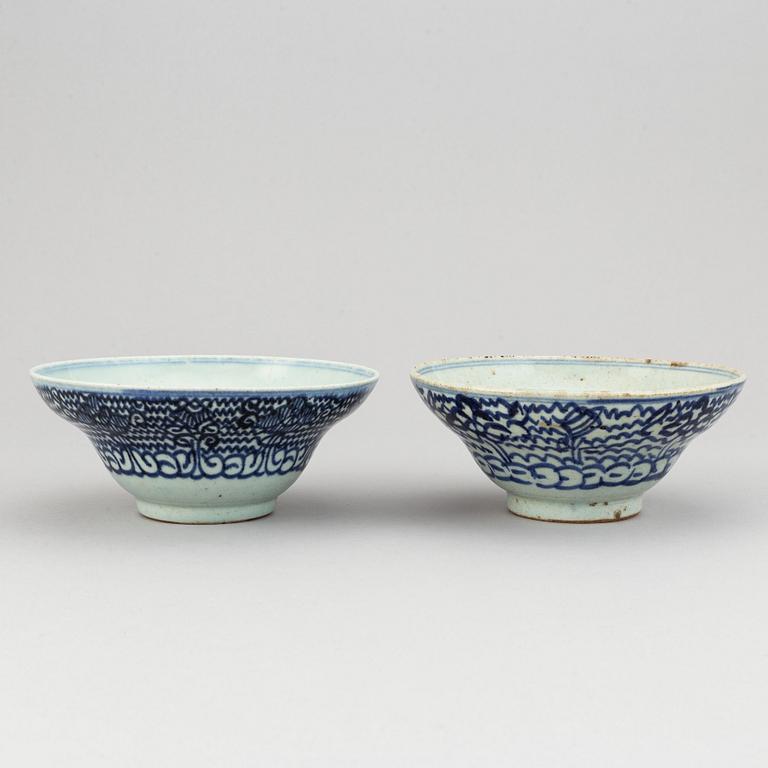 A group of 13 (11+2) blue and white bowls and dishes, Ming, Qing and, Japan, also  20th century.